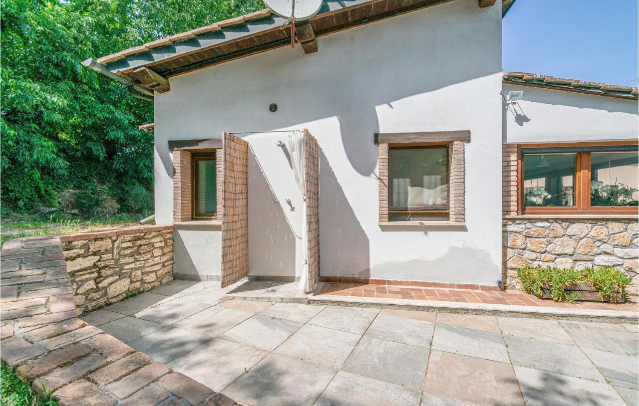 Lovely Home In Orte With House A Panoramic View Exterior foto